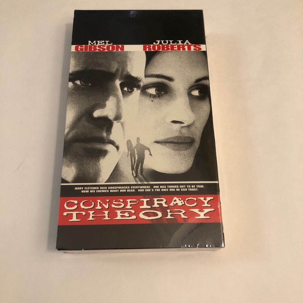Conspiracy Theory VHS 1997 Mel Gibson Julia Roberts Sealed New White WB Stamp